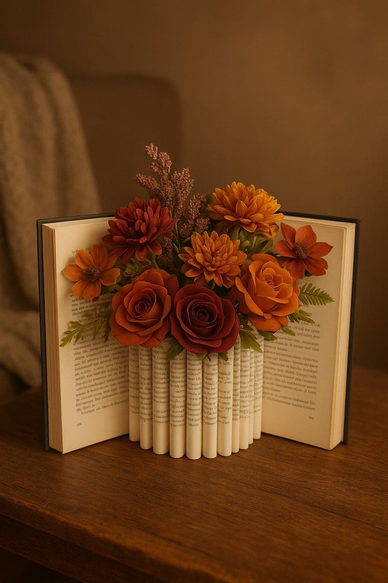 Book Bouquet . Book Vase. Bookish gifts. Gifts for readers. Gifts for a bookworm. Gifts for a book lover. Gifts for Book Girlies.