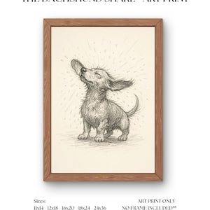 K&ouml;nnte beinhalten: Ein Kunstdruck mit dem Titel "THE DACHSHUND SHAKE". Die Bleistiftzeichnung zeigt einen Dackel, der sich sch&uuml;ttelt, mit Wassertropfen. Der Druck ist in einem Holzrahmen gerahmt. Verf&uuml;gbare Gr&ouml;&szlig;en: 28x35cm, 30x46cm, 41x51cm, 46x61cm und 61x91cm.