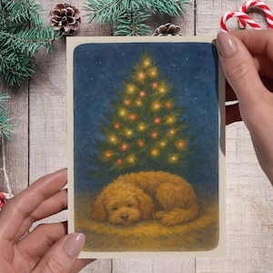 Biglietto di Natale fai da te Cavoodle – Simpatico cane addormentato sotto l'albero / Biglietto di auguri per le feste / Biglietto di Natale stampabile per amanti degli animali / Cane acquerello