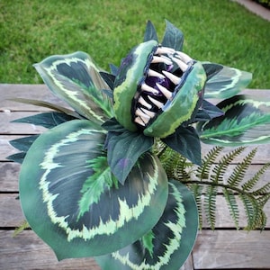Monster Plant / Halloween houseplant Carnivorous / Audrey 2  Man-Eating Plant Teeth Artificial Plants Little Horror Shop Scary