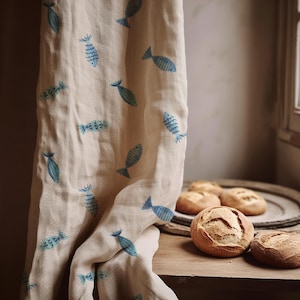 Skurriler Fisch Leinenvorhang Blau Beige Küstennautisches Kundenspezifisches Fensterpanel