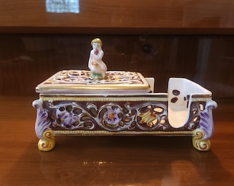 Vintage Capodimonte-Style Lidded Italian Porcelain Cigarette Holder
