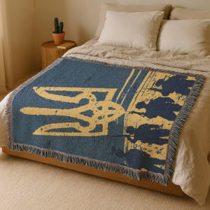 Ukraine Tryzub Woven Throw Blanket, Ukrainian Trident Jacquard Tapestry Blanket, Blue Yellow Sofa Throw, Gift for Ukrainian Family image 3