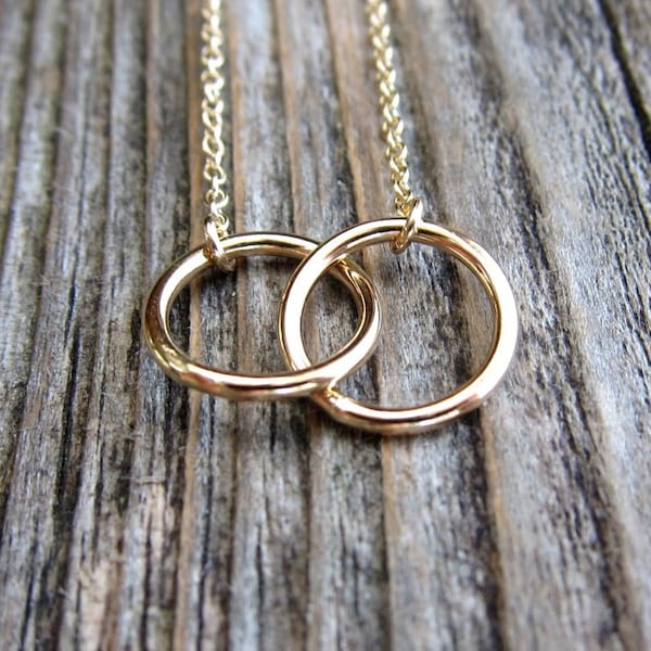 Linked circles necklace, Interlocking infinity links, wedding and couples jewelry.