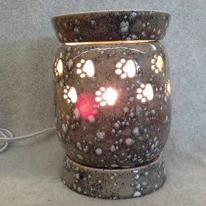 Ceramic Electric Paw Print Tart Warmer (finished)