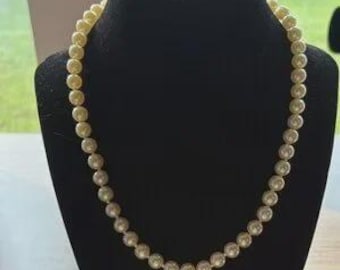 Collier de perles classique Avon | Collier Avon vintage | Bijoux fantaisie rétro | Cadeau de collection Avon pour elle | Article 610