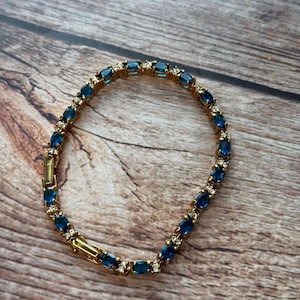 Birthstone Tennis Avon Bracelet | Classic & Elegant Jewelry | Timeless Retro Style Gift for Her | Vintage | Item 113