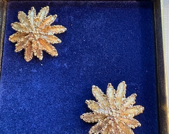 Star Flower Cip Earrings | Classic Elegant Avon Jewelry | Retro Avon | Clipped Earrings | Gift for Her | Item 21