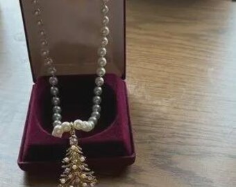 Colar elegante de pérolas com pingente removível de árvore dourada | Colar vintage Avon | Presente colecionável Avon para ela | Item 579