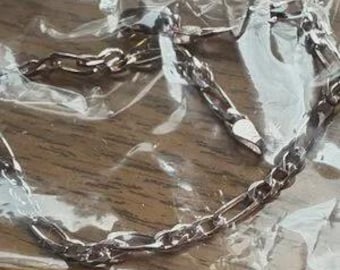 Avon Silver Figaro Chain Bracelet| Gift for Her | Vintage |  Item 623