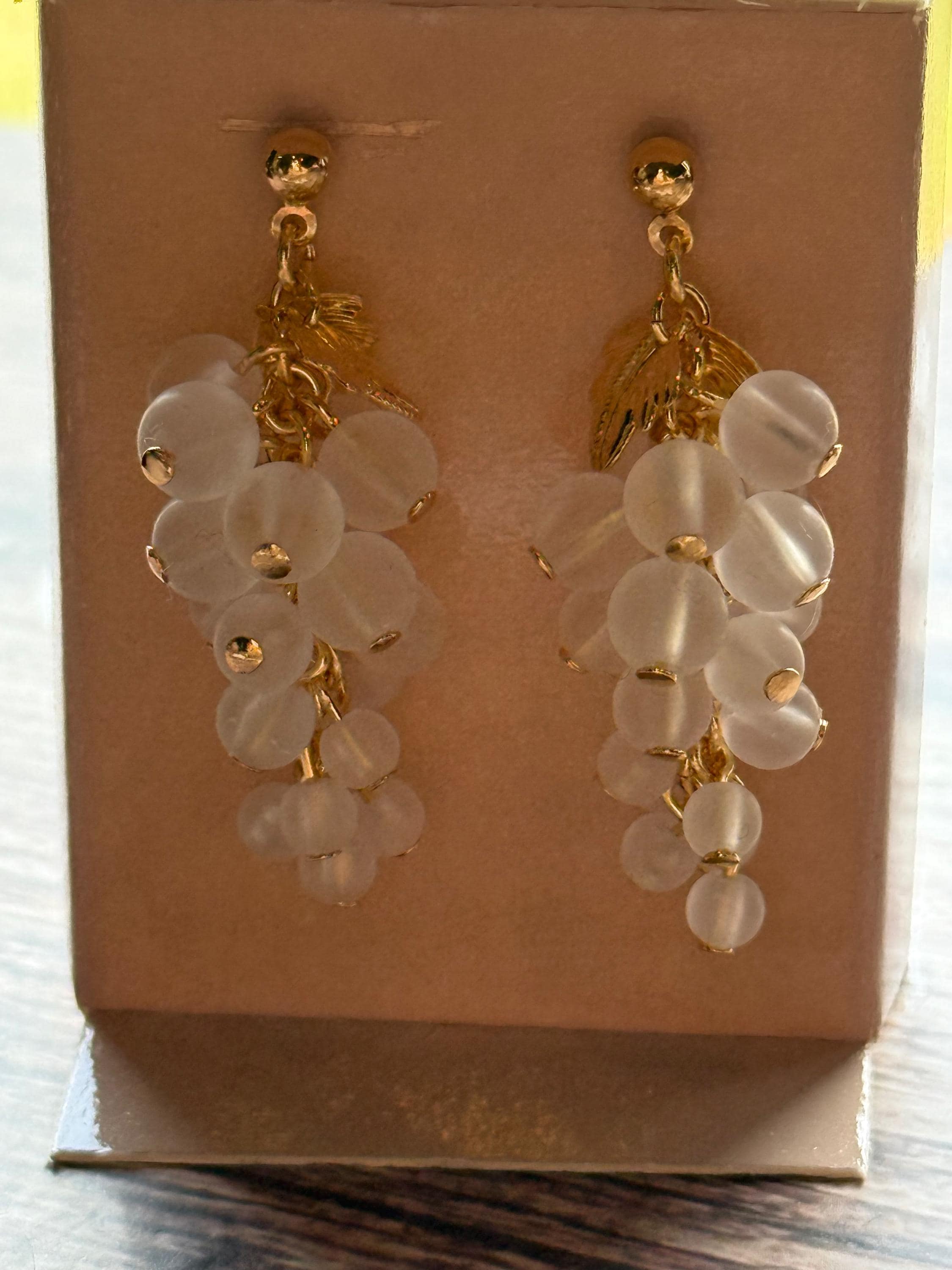 Avon earrings pierced - Etsy 日本