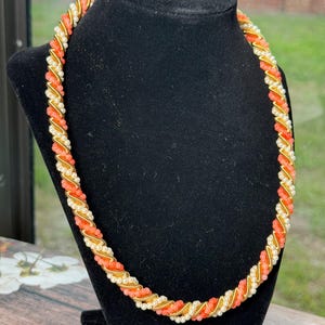 Cirelle Vintage Avon Necklace and Earring Set – Elegant Costume Jewelry, Classic Gold-Tone Matching Set, Retro Statement Jewelry - Item 302