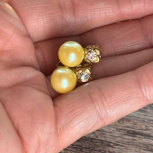 Vintage Avon Necklace and Earring Set –Presidents Club, Classic Gold-Tone Matching Set, Retro Statement Jewelry - Item 299