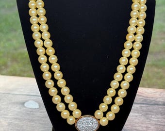 Vintage Avon Necklace and Earring Set –Presidents Club, Classic Gold-Tone Matching Set, Retro Statement Jewelry - Item 299