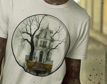 Haunted Victorian House T-Shirt: Spooky Gothic Halloween Tee