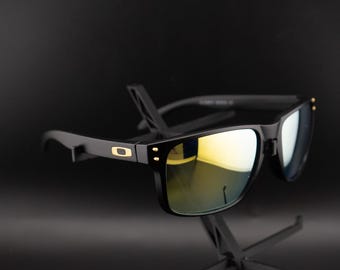 Relaxed Summer XL Sunglasses / Black Frame & Gold Lens SKU: P3XL