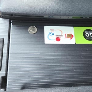 Center Console Armrest Box Cover Anti-Falling Blocking Bar. Fit for Toyota Sienna 2021-2026.