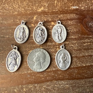 Guardian Angels Catholic Religious Medals lot of 5 Archangels Pewter Made in Italy Bild 4