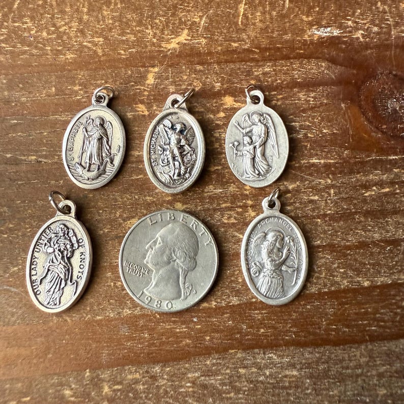 Guardian Angels Catholic Religious Medals lot of 5 Archangels Pewter Made in Italy Bild 4