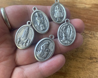 Catholic Religious Medals lot of 5 Pewter Made in Italy Saint Francis Infant of Prague Sacred Heart Fatima Our Lady of Lourdes