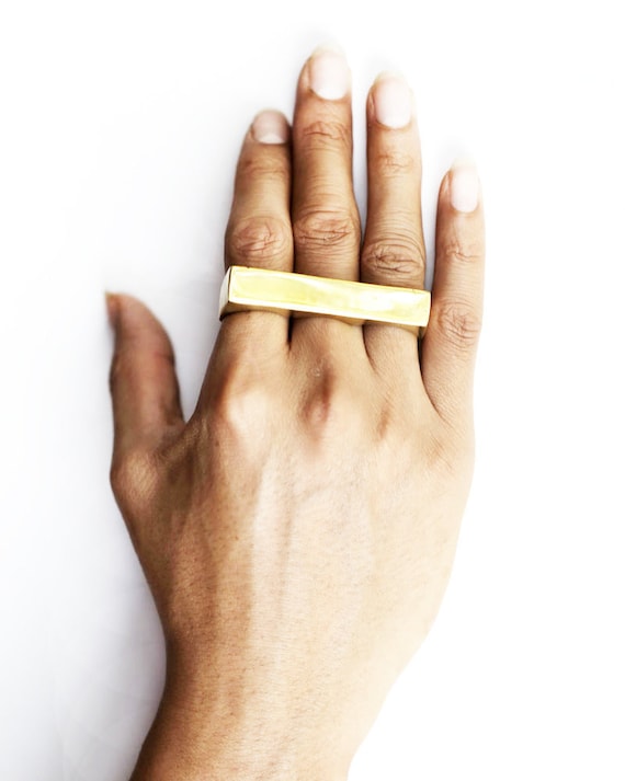 Pink and gold crystal three finger ring by Nitaara | The Secret Label