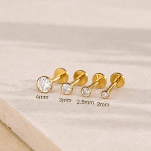 Pendiente de titanio con bisel diminuto y pasador • Pendiente de espalda plana • Pendiente para trago • Pendiente para hélix • Pendiente para cartílago • Pendiente para nariz • 20G/18G/16G