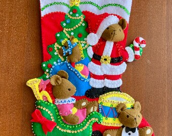 Media de fieltro Bucilla terminada “Colección Teddy” Hecha a mano Totalmente forrada