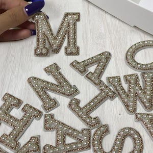 Parche de estampado en caliente con letras de perla de base DIY, costura de parche de letras, parche termoadhesivo con letras de perla, parche de letras termoadhesivo, parche de letras
