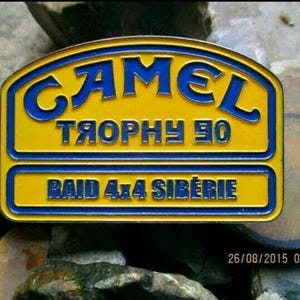 Vintage Land Rover Badge Defender for Sale 4 X 4 CM Clothing Camel ...