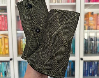 Loveheld Alastair (Dark) Curved Machine Washable Suckpads for Happy Baby Carriers, Sakura Bloom, Ergo, Tula, Kinderpack, Hope and Plum