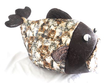 Cat Bed Fish Shaped Gray, Brown and White Kittens with Brown Textured Head