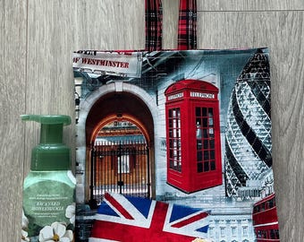 Reusable London Attractions Fabric Gift Bag – Tartan Lined  (10 x 9 Inches)