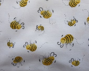 Susy Bees - Bee Fabric - SB20197