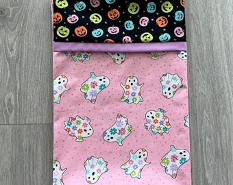 Pillowcase - Halloween Themed Pillowcase - Happy Ghosts
