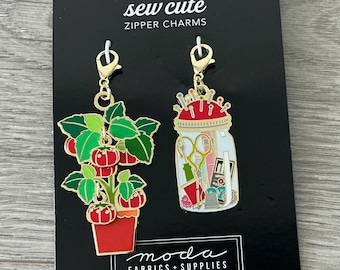 Plant and Sewing Jar Zip Pull -  CH195