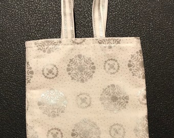 Reusable Fabric Gift Bag 5 x 6 Inches