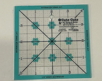 Lori Holt Cute Cuts™ Trim-it™ Ruler 4 1/2" x 4 1/2" - STTI-5526