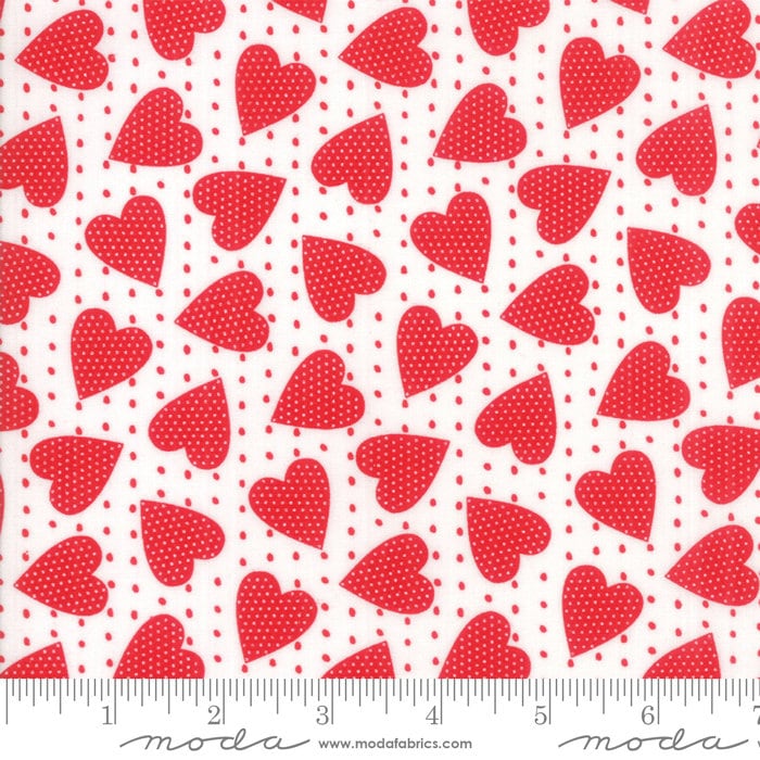 Red-iculously In Love Heart Fabric - Moda - Me and My Sister Designs - Valentine  Fabric -22366 12