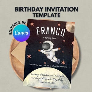 Illustrative Astronaut Minimalist Geburtstagseinladungsvorlage - Canva Editable