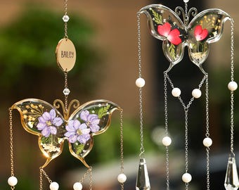 Carillon éolien papillon personnalisé pour le mois de naissance, cadeau commémoratif de vraies fleurs pressées, cadeau prénom personnalisé pour l'anniversaire de maman et grand-mère