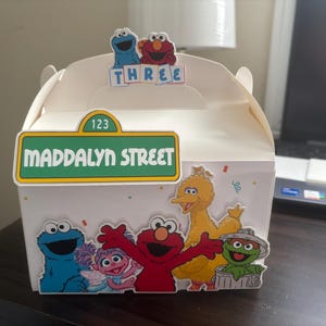 Party box sesame s. Elmo and friends