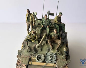 Pre-Order, 1/35 US WWII Tank Crew Diorama – Finished Model Resin Figures, Gift for Military Model Collectors (5 Figures, No Tank )