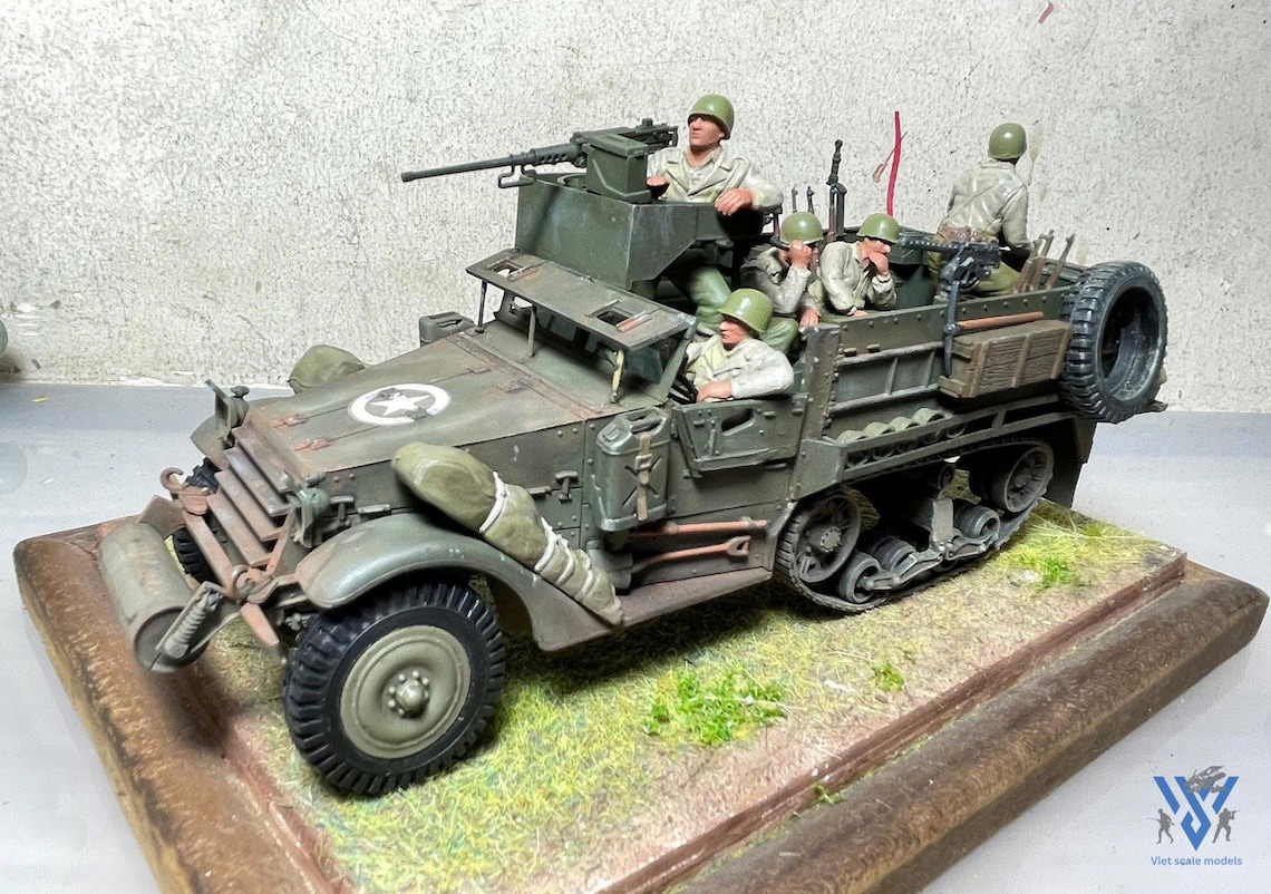 Custom Built M3A2 Halftrack Model 1/35 - WWII US Army Diorama W ...