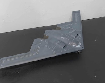 Pre-ordina, bombardiere stealth B-2 Spirit Masterpiece in scala 1/72 - Comando strategico USAF - Modello Pro-Built Collect in scala 1/72