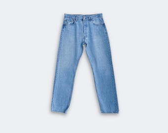パンツ LEVI'S 501 W33 L32 Made in Philippines Vintage Levi's 501 Jeans — 32” Waist (W33 Tag) - Etsy