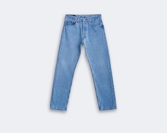 Vintage Levis 501 W31 L30 (Measured 31x30) Women’s Fit, Light Wash, Made in USA