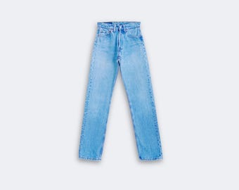 Jean Levi's 501 S Taille Haute - Taille W26 L32 - Bleu Lightwash Délavé Avec Usures - Occasion Bon état