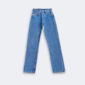 Levi&#39;s 501 Vintage-Jeans für Damen W27 L32 (W25 - 26 Zoll) | 90er Jahre High-Waist Straight Jeans für Damen | Mittelblaue Jeans – verblasster Blue Denim