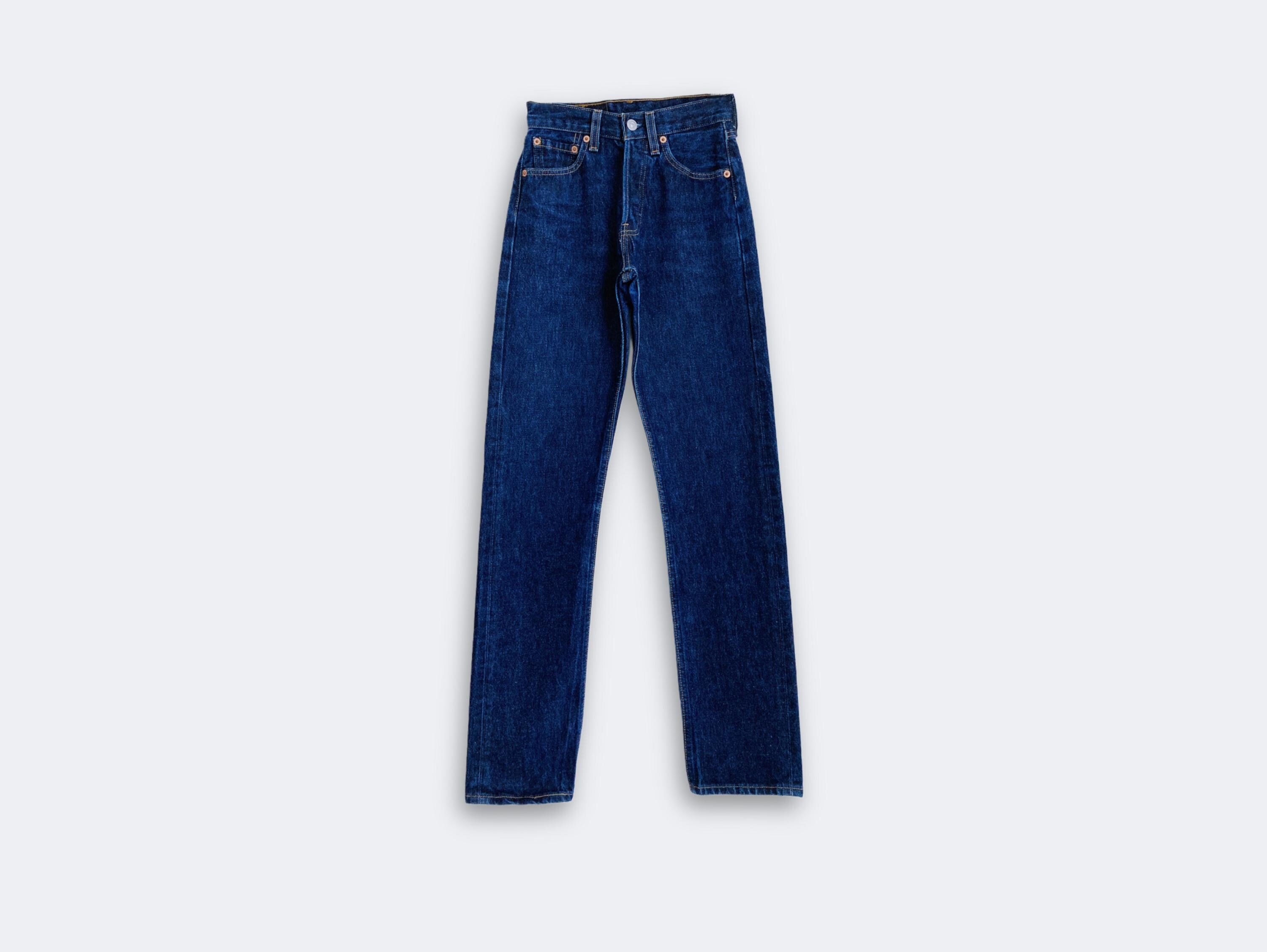 Vintage Levis 501 W24 L32 (measured 24x32) Women's Fit, Dark Wash