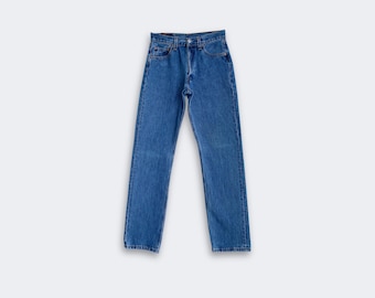 Vintage Levis 501 W29 L32 (measured 29x32.0) Unisex Fit, Medium 